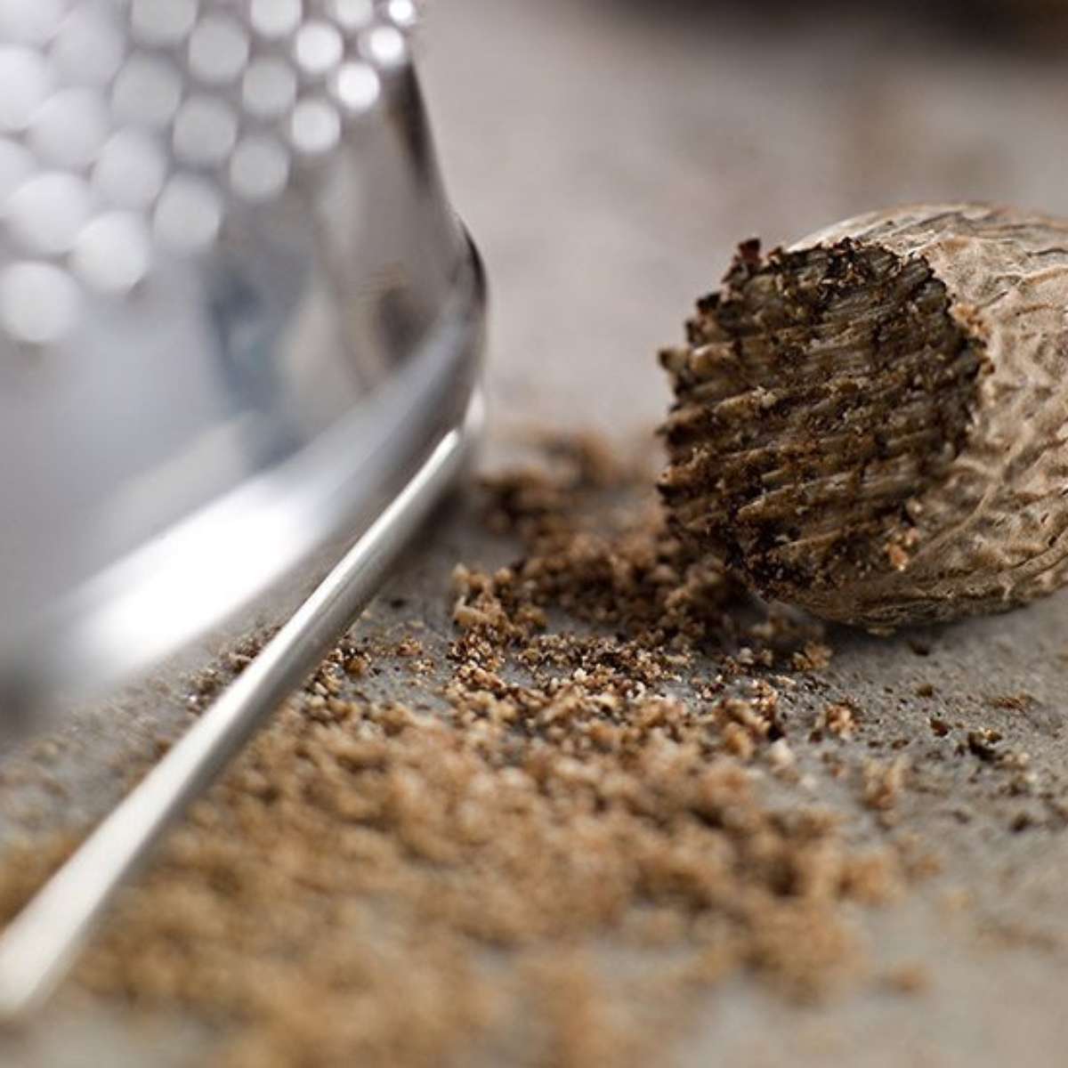 Como Usar a Noz Moscada para Aliviar Dores Leves - inspiração 1