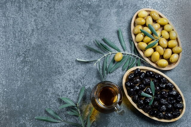 Pele Radiante: Os Efeitos Antioxidantes do Chá de Oliveira para sua Beleza - inspiração 2